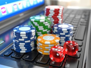 Lightning Baccarat live dealer studio with card table and HD cameras